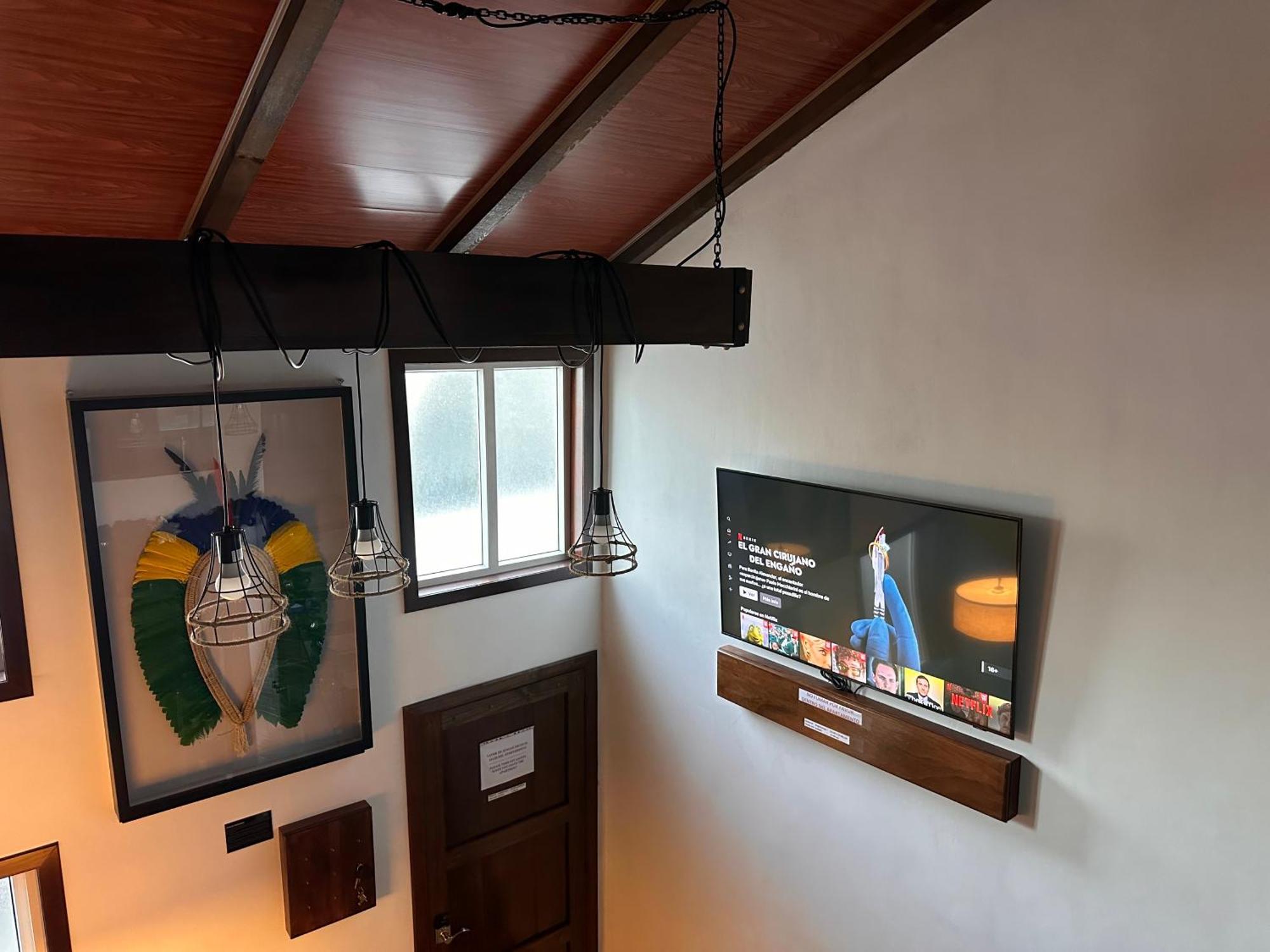 Brazilian Art - Estacionamiento Gratis & Emision De Factura Apartment Кетцалтенанго Екстериор снимка